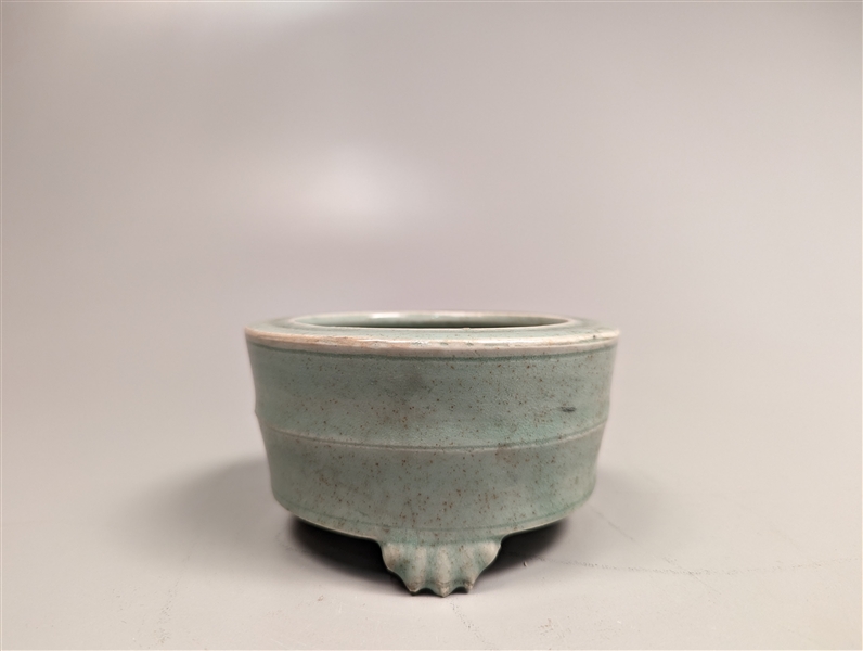 Small Chinese Longquan-style celadon