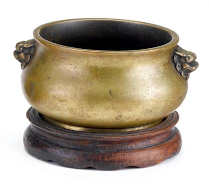 Chinese bronze censer ming mark  4d42b