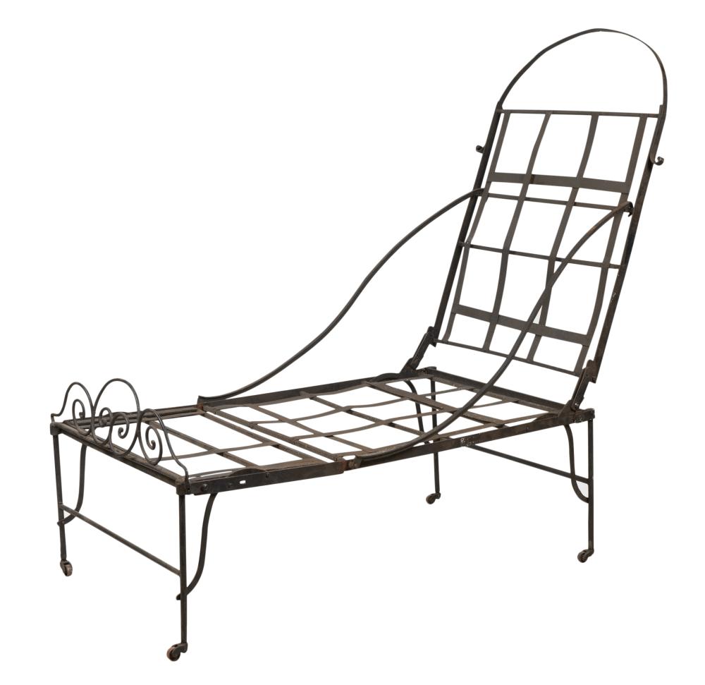 VINTAGE IRON PATIO CHAISE LOUNGEVintage