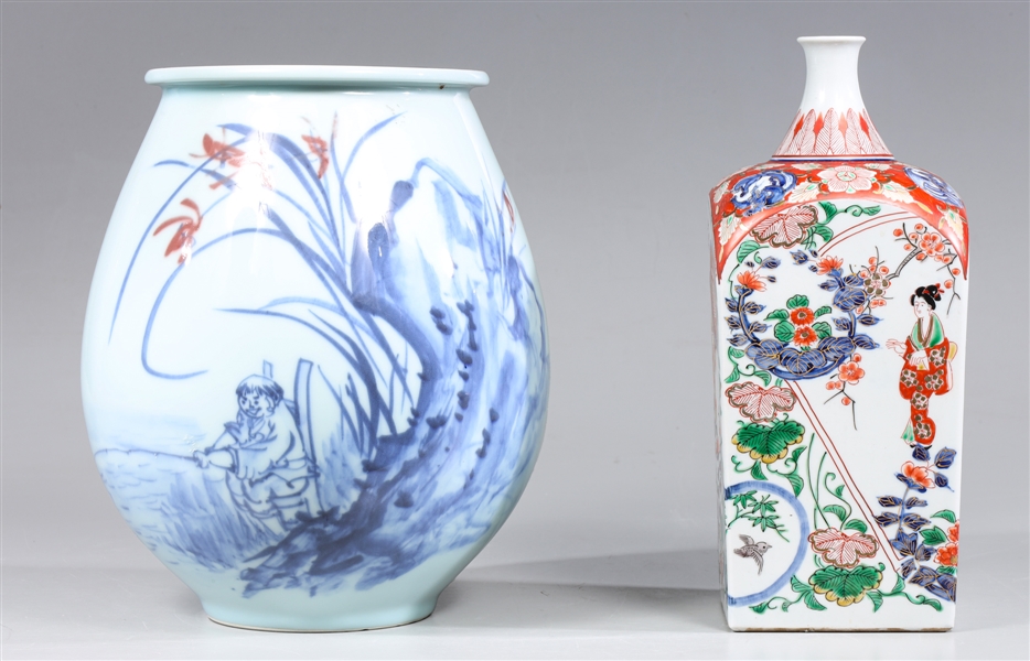 Group of two vintage vases, Chinese