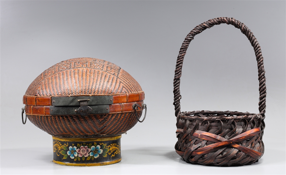 Group of two vintage basketry collection  304b16