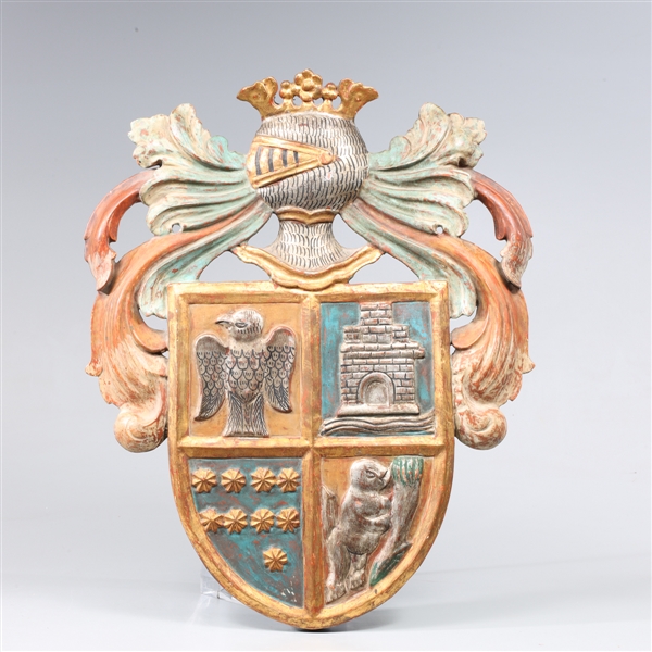 Vintage carved wood coat of arms  304b51