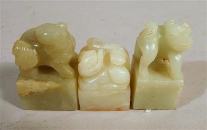 Three Chinese celadon jade seals 4d47f