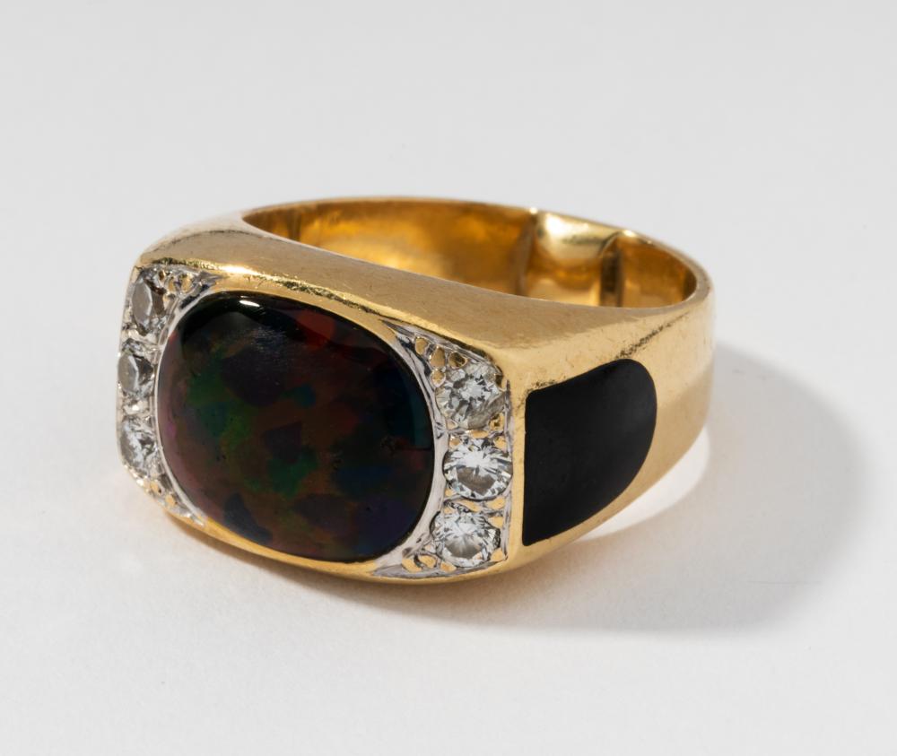 18 KARAT YELLOW GOLD, BLACK OPAL,