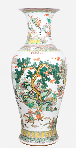 Large Chinese famille rose ceramic 30501a