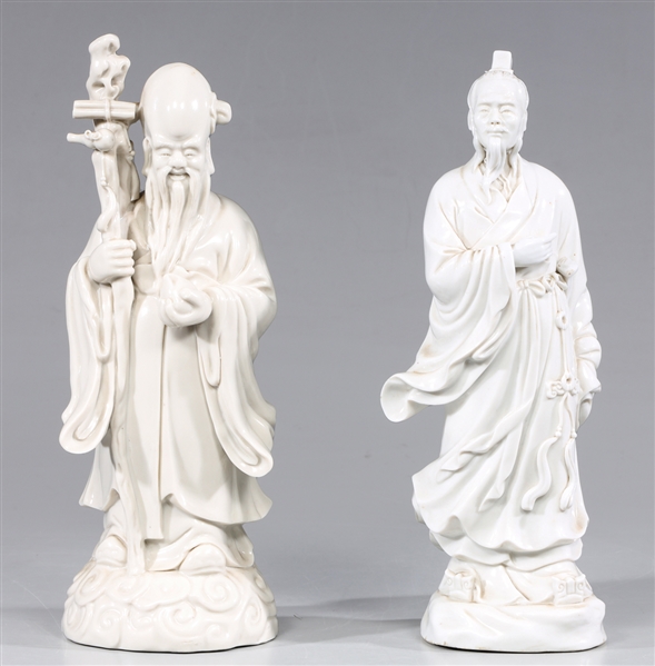 Group of two Chinese porcelain