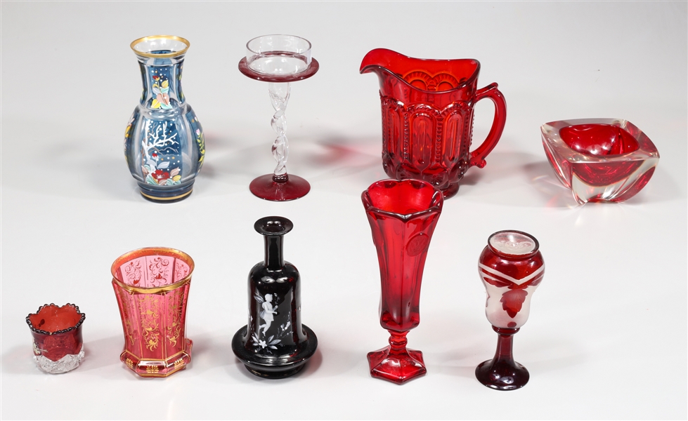 Group of nine various vintage glass 305168