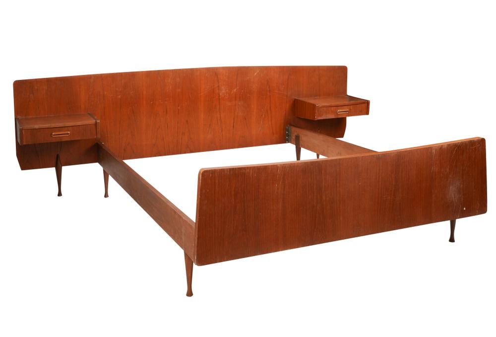 DANISH MODERN BEDDanish Modern 30516d