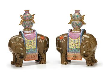 Fine and large pair of Chinese 4d51d