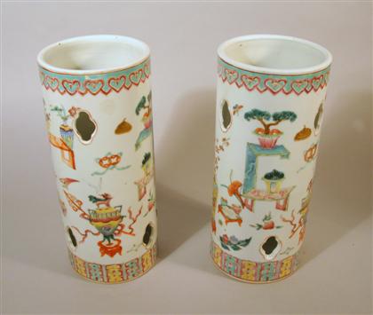 Pair Chinese porcelain hat stands 4d52c