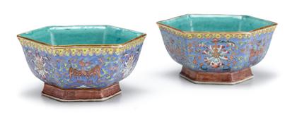 Pair of Chinese enameled porcelain