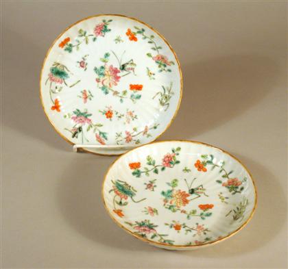 Pair of Chinese enamel porcelain