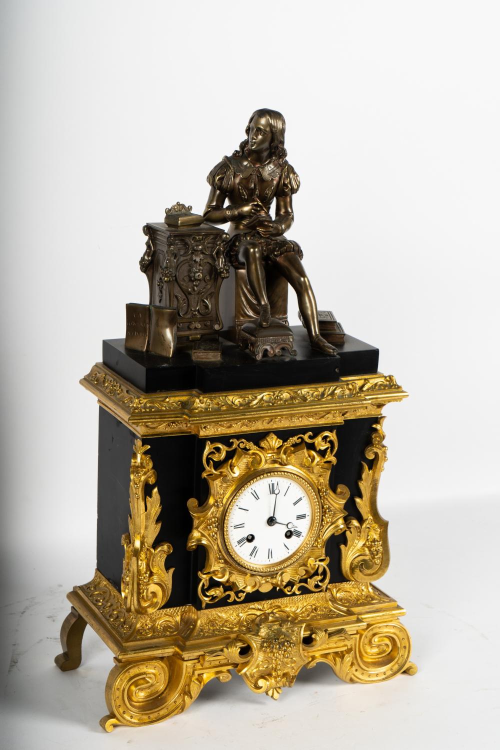 SPELTER FIGURAL MANTLE CLOCKSpelter 305604