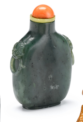 Chinese spinach jade snuff bottle