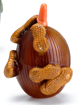 Unusual Chinese carved agate 'peanut'