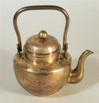 Korean silver teapot 19th century 4d596