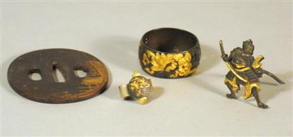 Four Japanese mixed metal items 4d59b