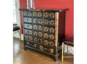 A vintage Chinese seventeen drawer 305a2d