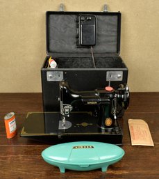 A vintage Singer Featherweight