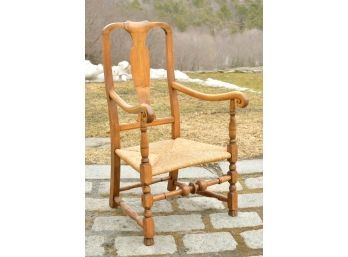 An 18th C American maple arm chair 305b73