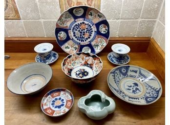 Eight pieces of Chinese porcelain,