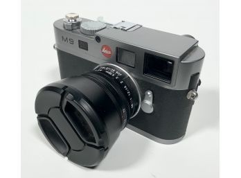 A Leica M9 full frame digital camera 305cb7