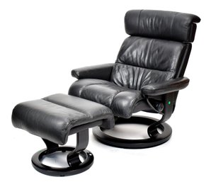 An Ekornes Stressless black leather 305cc5