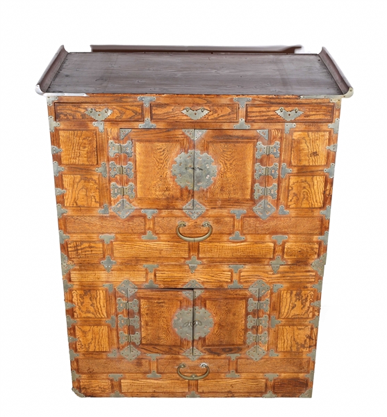 Korean persimmon wood chest with 30388c