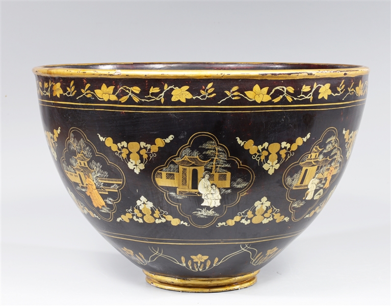 Large Chinese gilt lacquer bowl