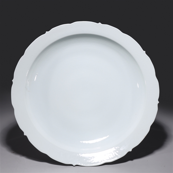 Large Chinese blanc de chine porcelain 3038ab