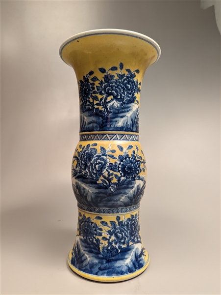 Chinese blue and white underglazed 3038a9