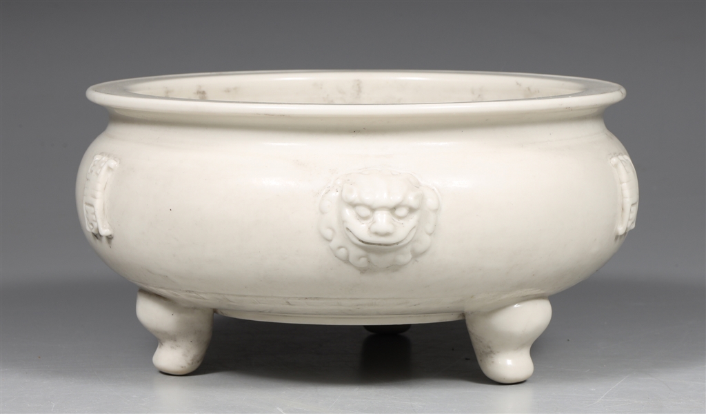 Chinese white glazed porcelain 3038c7