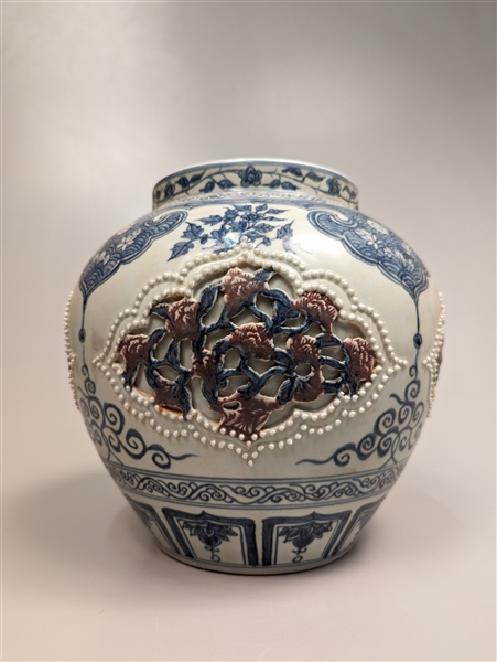 Chinese Ming Xuande-style underglazed