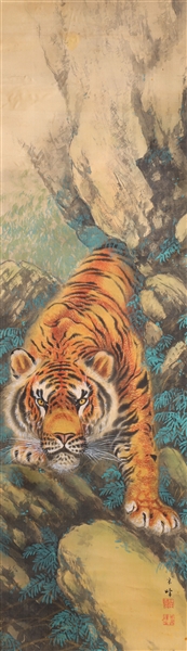 Chinese scroll depicting a prowling 3039c3