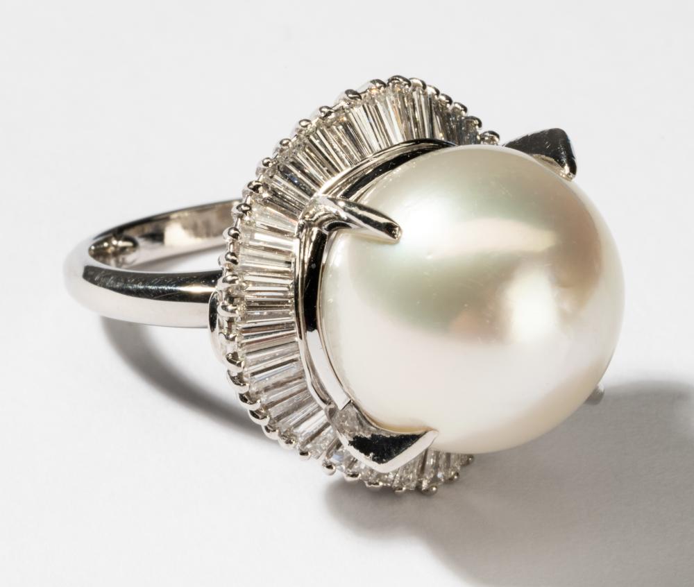 PLATINUM DIAMOND AND PEARL RINGPlatinum 303a1f