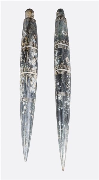 Group of two archaic Chinese style 303b5a