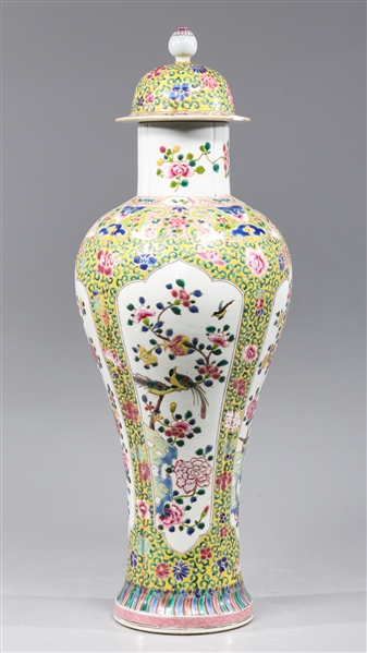 Tall Chinese famille rose enameled 303ce9