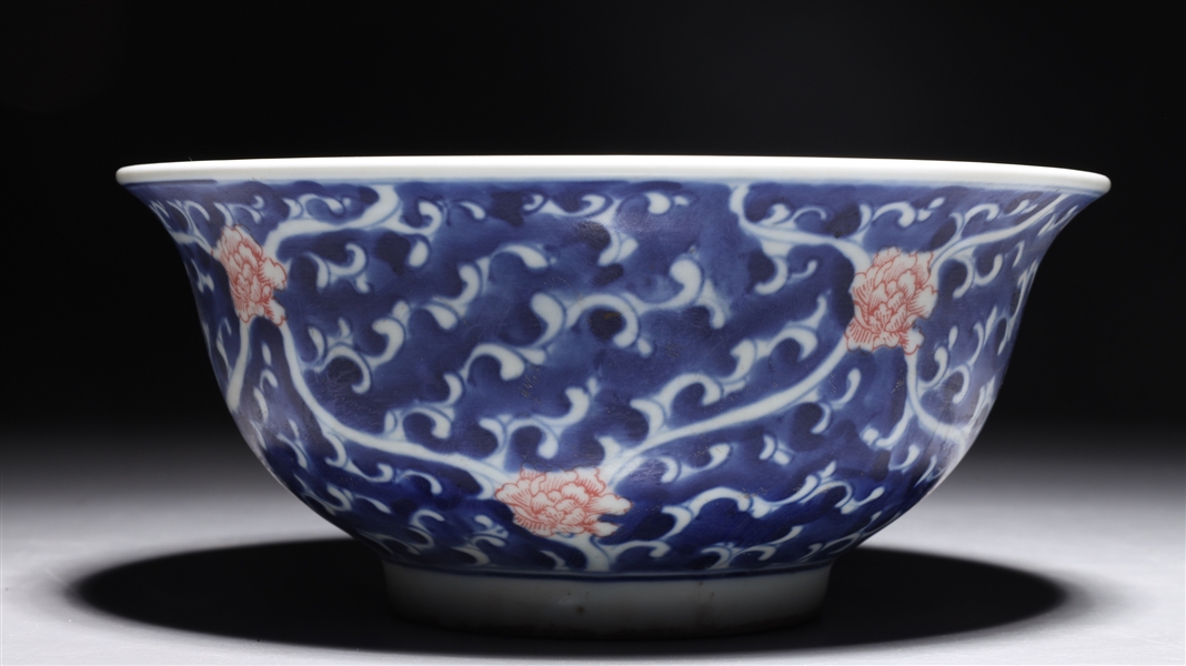 Chinese blue white and red porcelain 303f47