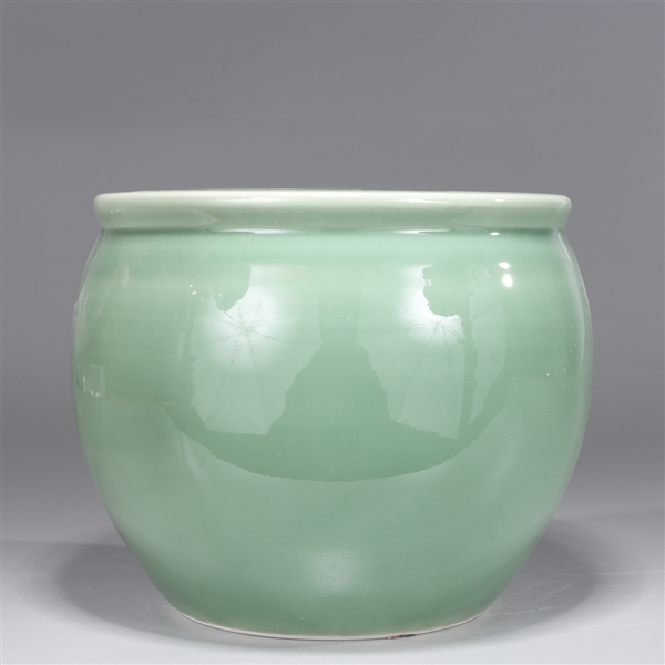 Chinese celadon glazed porcelain 303f4f