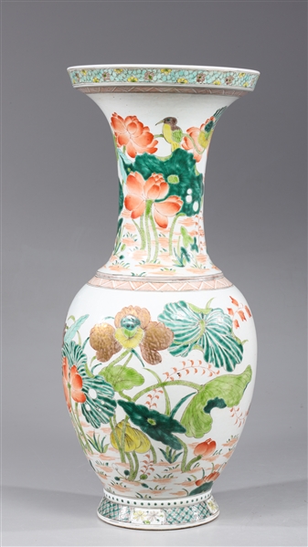 Large Chinese porcelain rouleau 303f81