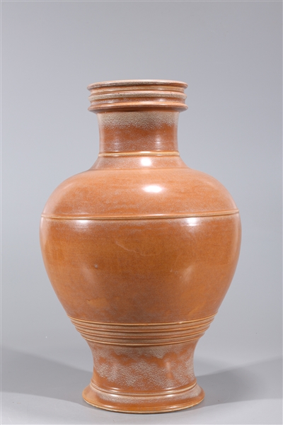 Large Chinese porcelain vase with 303f83