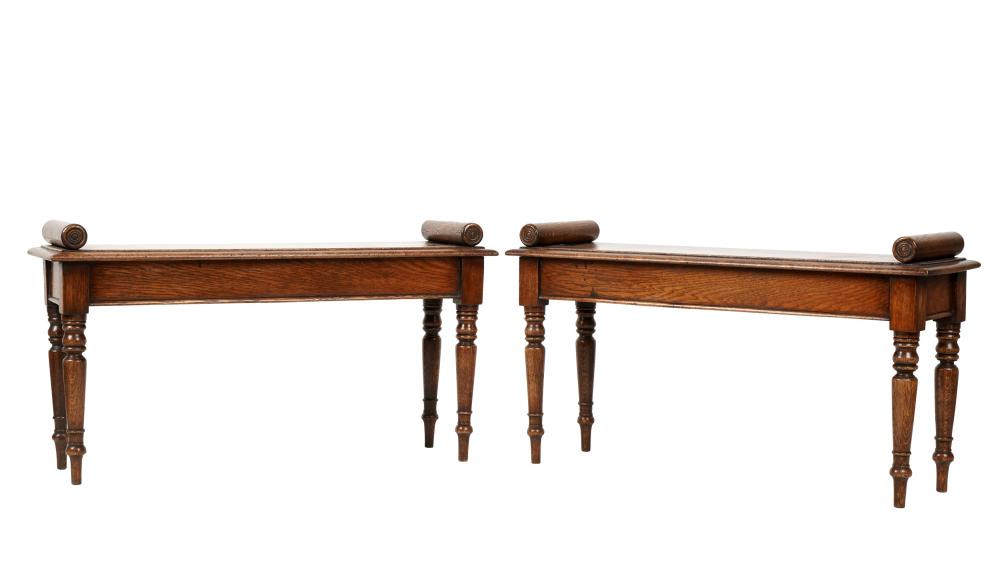 PAIR OF ENGLISH OAK WINDOW SEATS 30407e