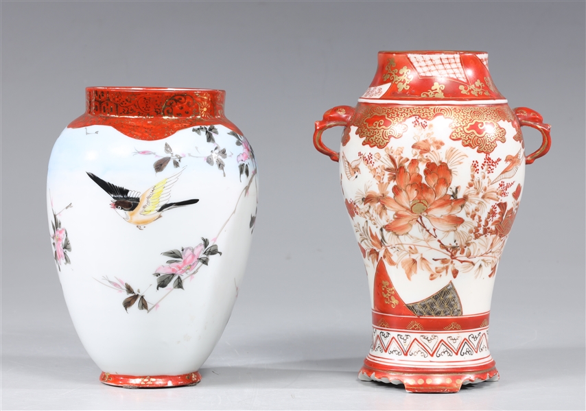 Group of two Japanese Kutani vases 3040fe