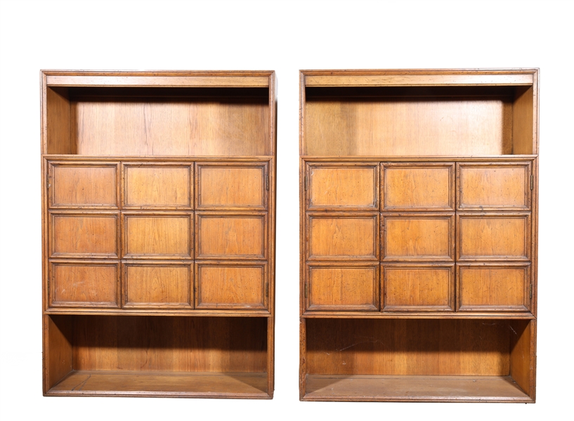 Pair of vintage Henredon bookcases 3042c0