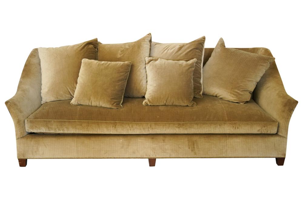 JONAS NEW YORK UPHOLSTERED SOFAJonas 3042f6