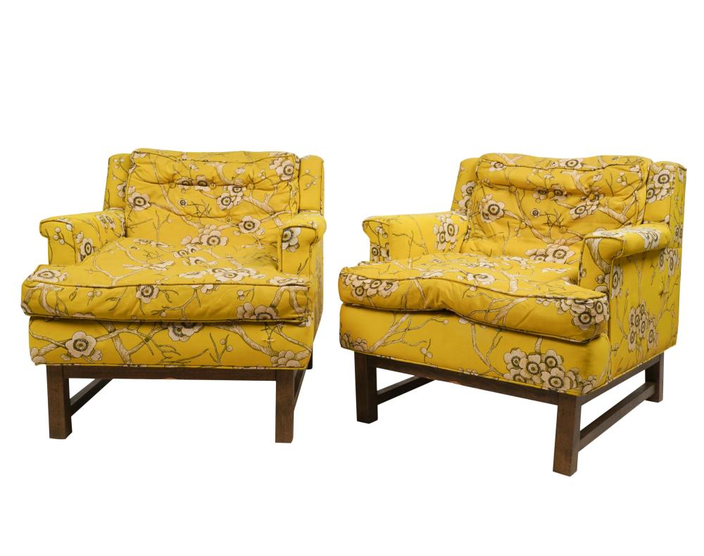 PAIR OF VINTAGE DUNBAR CLUB CHAIRSPair 304424