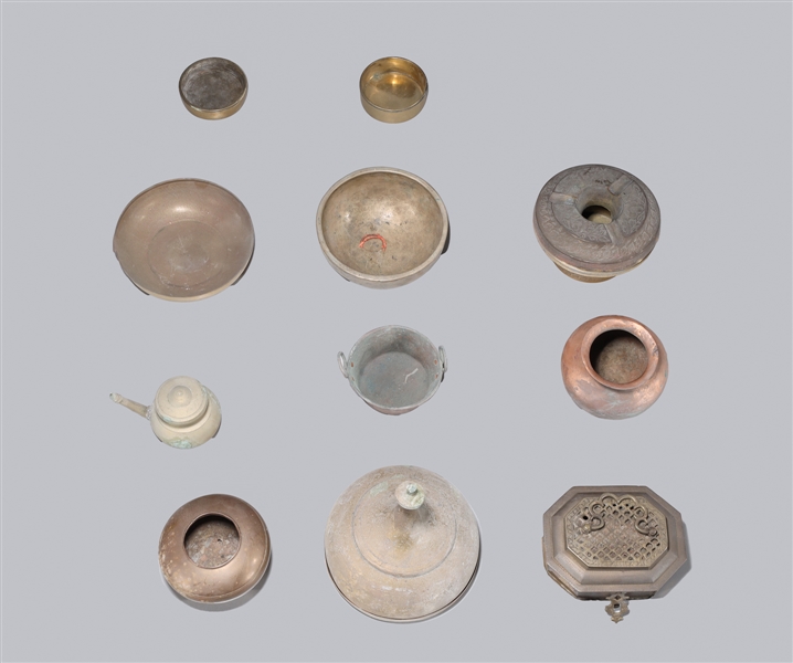 Large group of various Indian metalworks 304488