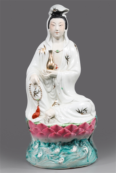Chinese porcelain statue in repose 3044d8