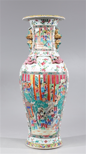 Chinese ceramic famille rose vase 304695