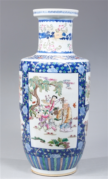 Fine Chinese enameled tall porcelain 3046d4